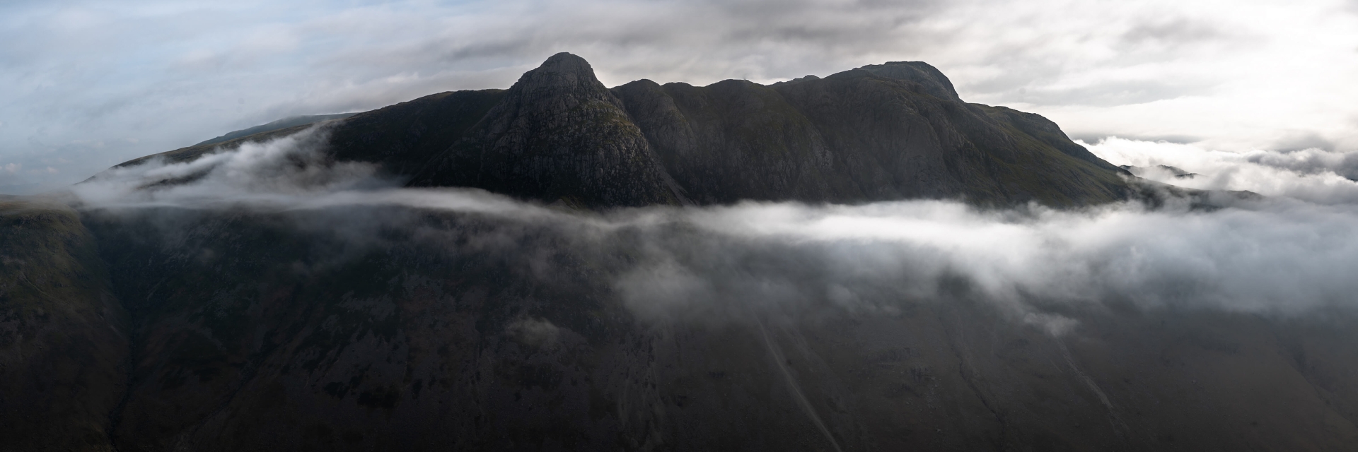 Lingering Clouds, Langdale Pikes